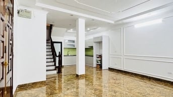 7.9 TỶ - Bạch Mai 40m2  - nhà đẹp ở luôn 