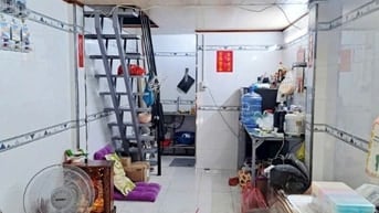 Bán nhà hẻm thoáng đối diện công viên đầm sen đường hòa bình p5 Q11