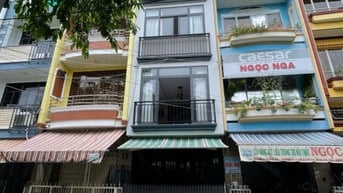  Bán nhà hẻm 109 lê quốc hưng P12.Q4.dt:4x20m,giá:14.5tỷ(3lầu) 