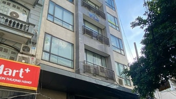 Cho thuê văn phòng phố Xã Đàn 2, có thang máy, mặt hồ, MT 10m