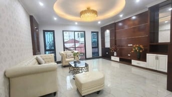 CC bán nhà 7T thang máy 70m2 MT 5,2m đường hè 7m phố Trung Kính 