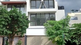 Buiding hầm, 4 lầu, phường An Phú, Q2, nhà mới, sàn trống, thang máy