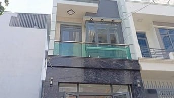 Bán gấp nhà đẹp 66m2, Lê Văn Việt, Long Thạnh Mỹ, Quận 9, hẻm xe hơi