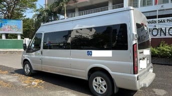Cần bán FORD TRANSIT 16 CHỖ sản xuất: 2023 máy dầu Màu Bac xe đẹp...