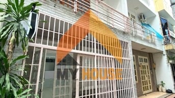 ÙI ÔI NHÀ GÌ MÀ RẺ QUÁ 20TR/4PN NGAY METRO Q2