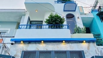 Bán nhà sẵn hợp đồng cho thuê 10tr/tháng. Tại Lê Văn Việt,giá 2tỷ390tr