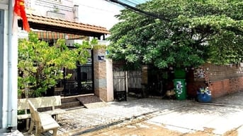 Nhà HXH BÌnh Thành 7x32m, đúc 1 lầu nhà còn đẹp ở liền , gần Chợ