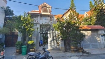 BÁN BIỆT THỰ HOA HỒNG, Trần Não, An Khánh, Thủ Đức. 10m x 30m= 294m,3L