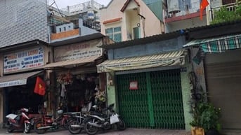 Chính chủ bán gấp nhà mặt tiền Lê Đại Hành