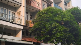 Mặt tiền đường 22 KDC Bình Phú 4x19 5 tầng vị trí cực đẹp