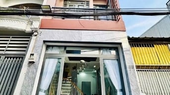 Bán nhà sẵn hợp đồng thuê 12tr Lạc Long Quân P3 Tân Bình 34,7m2, 3tỷ5 