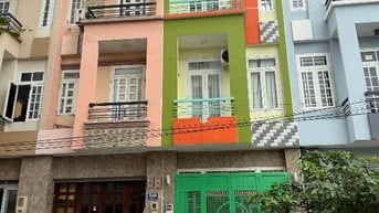 Bán nhà MT đường 3 KDC Bông Sao P5Q8.