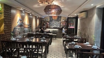 Chính chủ tôi cần bán mặt phố Đào Tấn, Q Ba Đình, Dt 145 m, 4 T,Mt 10