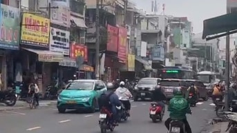 Mặt Tiền Kinh Doanh – đường Lạc Long Quân. Ngay chợ vải Tân Bình. 