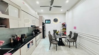 BÁN SIÊU PHẨM , CẦU GIẤY, NGHĨA ĐÔ, HQV,  SỔ VUÔNG , GIÁ NHỈNH 15tỷ