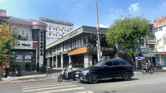 Bán Góc 2mt 493a Trường Chinh. Sẵn hđ thuê 120tr/th. Giá 50 tỷ