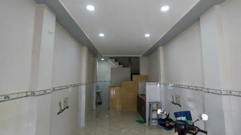 Cần bán nhà MT Lê Thi Bạch Cát