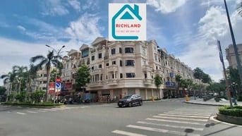 Cho thuê căn góc 2MT đường số 3 Cityland Park Hills Gò Vấp. DT:7.5x20