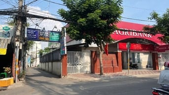 Giảm ngay 3 tỷ, bán gấp nhà góc 2 mặt tiền cách đường Lê Văn Thịnh 30m