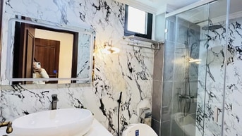 Bán Nhà Ngọc Khánh Th.Kế Đẳng Cấp-Sang Trọng Duy Nhất Trong Phân Khúc 