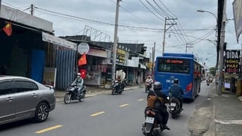Bán nhà mặt tiền đường Phan văn Hớn-rộng 5m- khu sầm uất nhất 