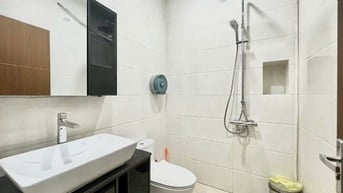 CHÍNH CHỦ CẦN BÁN TÒA NHÀ HXH VIP khu TRẦN TUẤN KHẢI , Quận 5 : 7 TẦNG