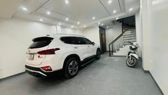    Bán gấp nhà phân lô Thái Hà, 60m2, mặt tiền 4.8m, giá 29.8 tỷ.