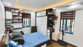 Mình chính chủ cần bán căn hộ tập thể Mai Dịch, 80m2, 3 ngủ. 4.75 tỷ