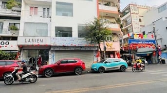 Bán nhà Mặt Tiền Đường Võ Văn Tần, Phường5, Quânn3, Ngang 7,3m, 5 tầng
