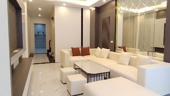 Tư Đình - nhà hơn 50m - 5 tầng thang máy - 5 phòng khép kín - full Nt