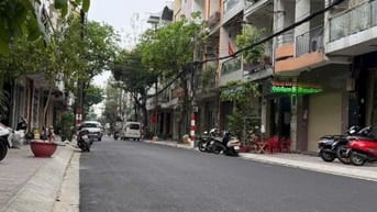 Bán nhà MT chính đuờng A4 k300, khu vip dt 4x16m 2 lầu ST, nhà mới đẹp