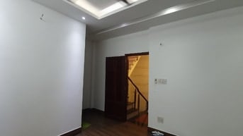 NHÀ PHỐ 2 LẦU RỘNG VÀ 1 SÂN THƯỢNG