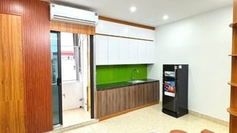 bán CHDT 6 tầng mới xây, có thang máy, full đồ. 
