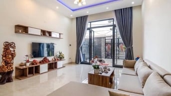 Cần tiền gấp bán nhà đường Hậu Giang, quận 6. 60m2, giá 1 tỷ 180 triệu