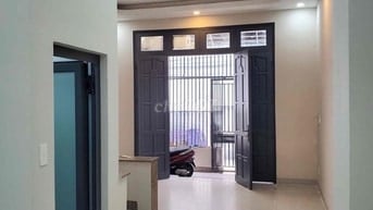 đi nước ngoài cần bán gấp nhà Đỗ Xuân Hợp Dt 55m2 giá 1ty850