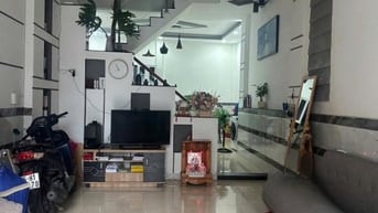 Bán nhà hẻm Tỉnh Lộ 10, DT 4x13m, 2 tấm, giá 4.5 tỷ