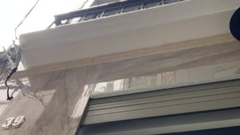 Chính chủ bán nhà ngõ 49 Quốc Tử Giám, 30m2 x 5 tầng, ban công view hồ