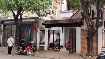 Cho thuê nhà 80m2 x 4T Trần Đại Nghĩa, Hai Bà Trưng, MT 8m, giá 5x tri