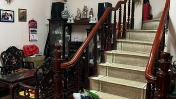 Chính chủ bán 60m2, phố Chân Cầm vị trí kim cương trung tâm Hoàn Kiếm