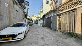 Bán nhà 2 lầu hẻm 6m giá 7,6 tỷ phường Bình trưng TPHCM 