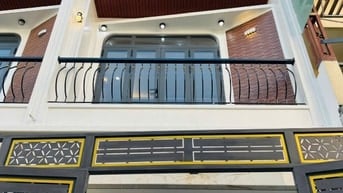 Nhà 1 Sẹc Đường Liên Khu 56 Gần chợ xây 3 Lầu 4x15m 