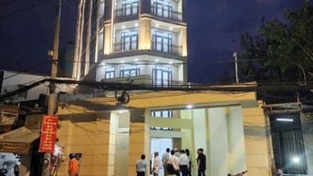 🔥tòa nhà mặt tiền Tân Hòa Đông, Quận 11 
