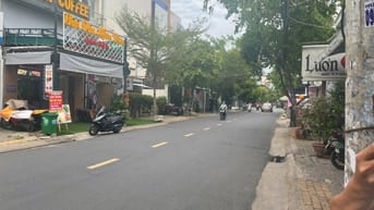Đất trống 4,3m x 27m, NH đường 79 phường Tân Quy, quận 7. Mt Trước sau