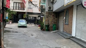 BÁN NHÀ HẺM 8M TRẦN HƯNG ĐẠO – QUẬN 5 – GIÁ TỐT GIÁP QUẬN 1