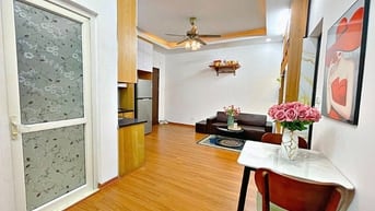 Cho thuê căn hộ 2PN giá 11 triệu phố Trần Quý Kiên, Cầu Giấy