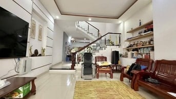 CHỦ CẦN BÁN NHÀ - MẶT TIỀN D2 - GẦN LÊ VĂN VIỆT + MAN THIỆN.