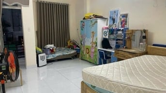 Nhà 3 Tầng Sử Dụng 100m2 SHR Hoàn Công Hẻm ô tô Nhỉnh 5 Tỷ Hỗ Trợ vay