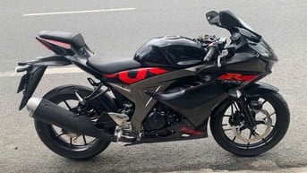 Xe máy Suzuki GSX-R150         