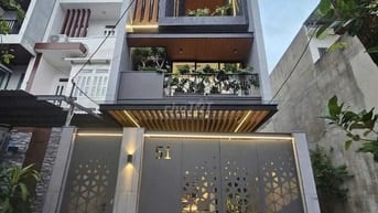 Thanh lý nhà mặt tiền đường gần chợ Chợ Bình Chánh - Sổ Hồng Riêng