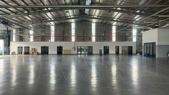 Cho thuê xưởng 2000m2 ngay sân bay đường Cộng Hòa, Phường Bảy Hiền